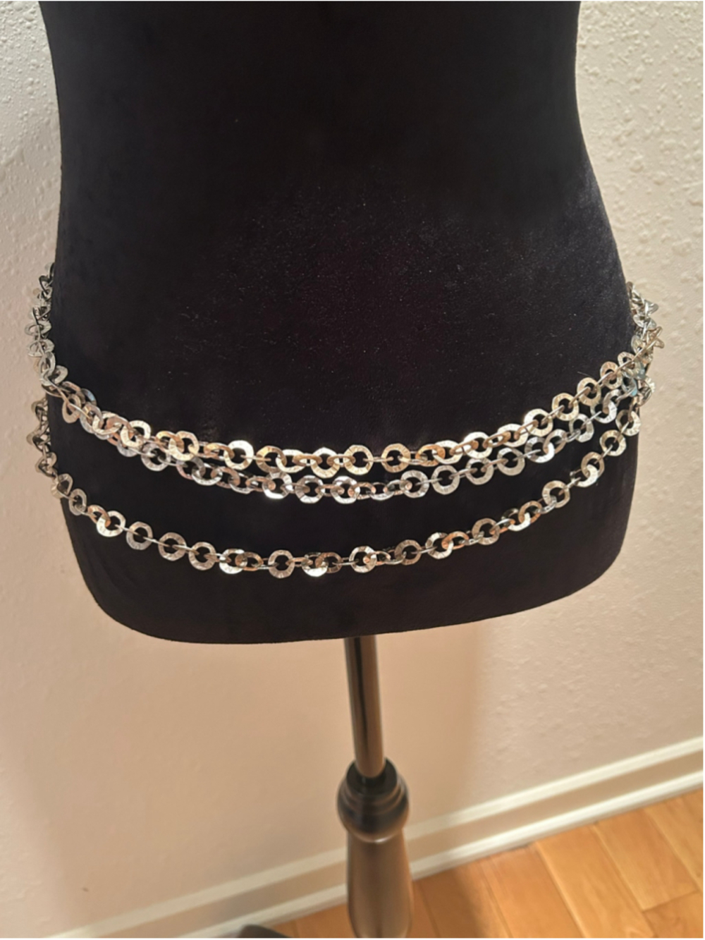 Women's Unbranded Multi-Strand Metal Chain link belt/necklace 28” Silver